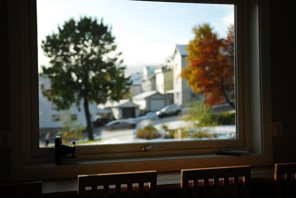 Appartamento Cozy 3br In Free Wifi Tromsø