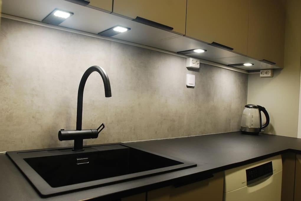 Cozy 3br In Free Wifi Appartamento Tromsø
